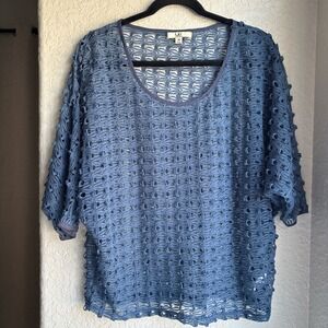 Womens M Top Open Knit Crochet Blue Batwing Boho YA Los Angeles Texture Scoop